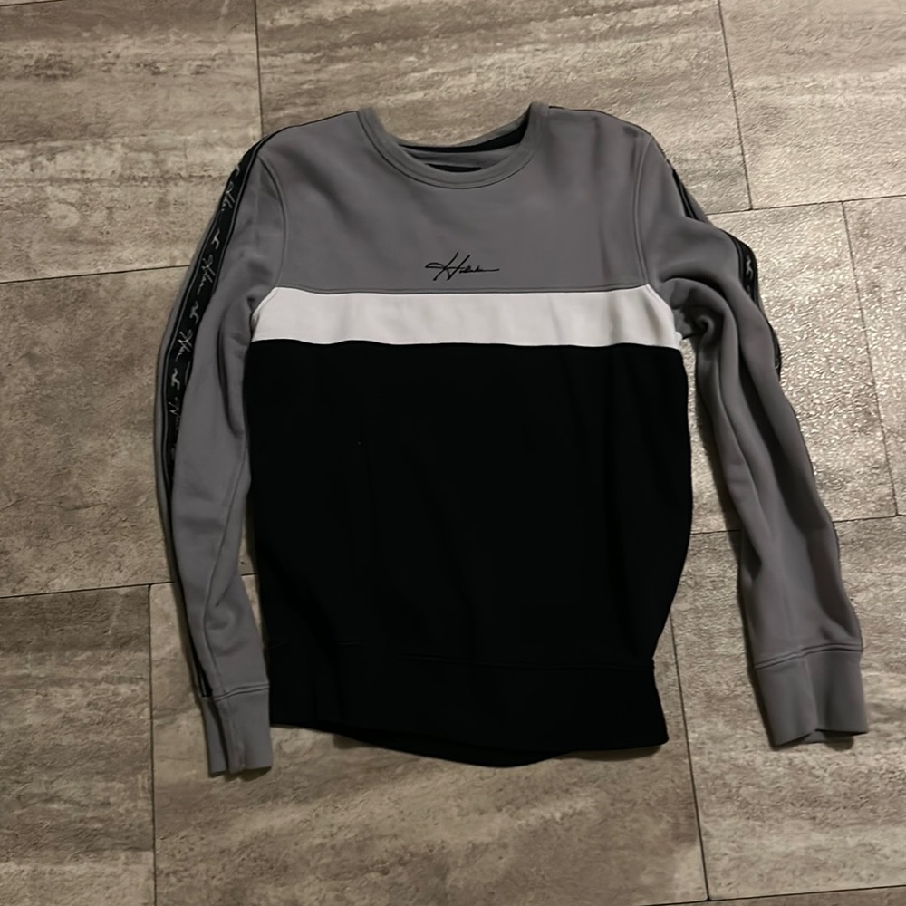 Hollister Crewneck